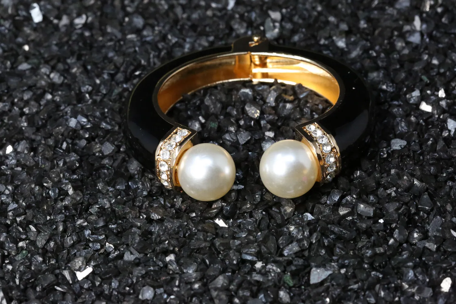 Aline Openable Statement Bracelet