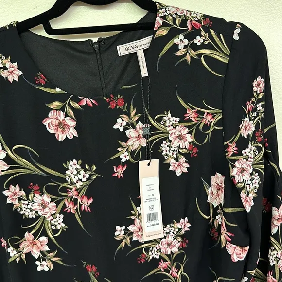 BCBG NWT Multi-color Floral Dress In Red, Black, White, pink, Size 12-