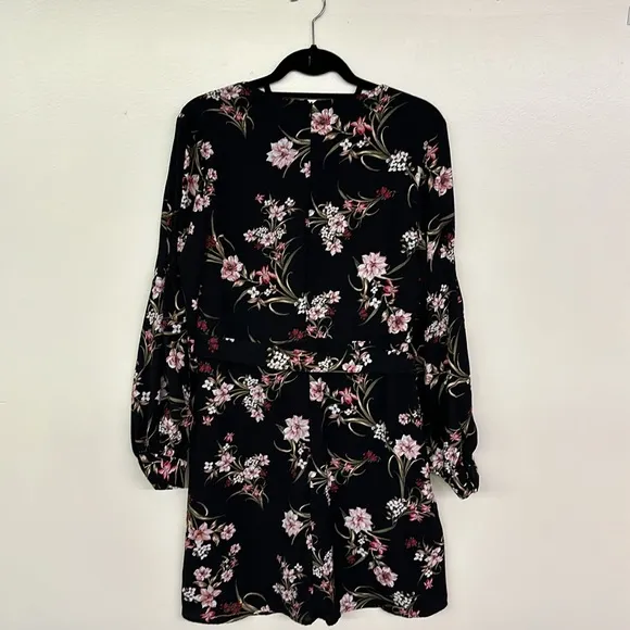BCBG NWT Multi-color Floral Dress In Red, Black, White, pink, Size 12-