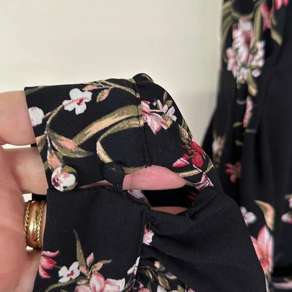 BCBG NWT Multi-color Floral Dress In Red, Black, White, pink, Size 12-