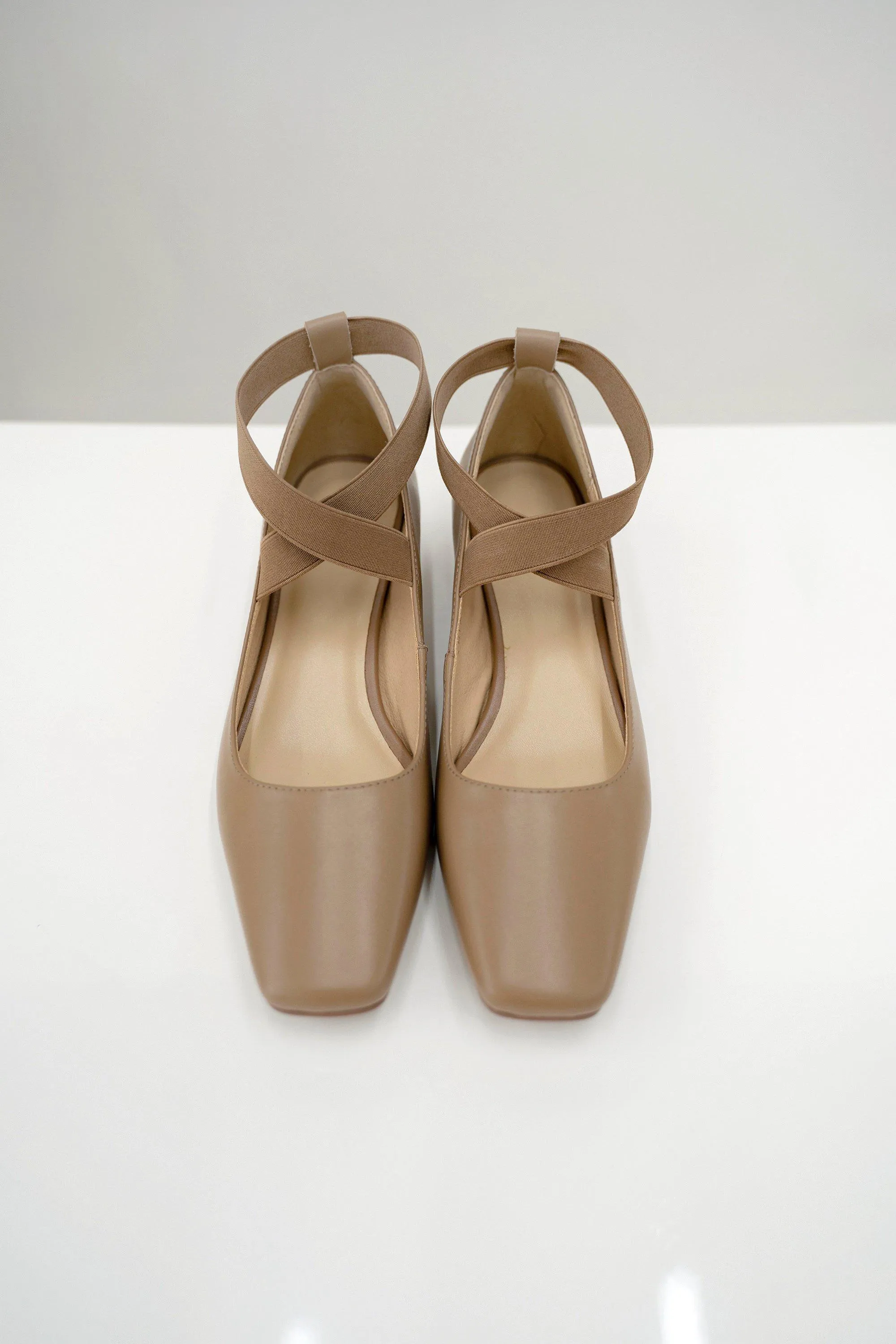 Charlotte Leather Pumps - Brown