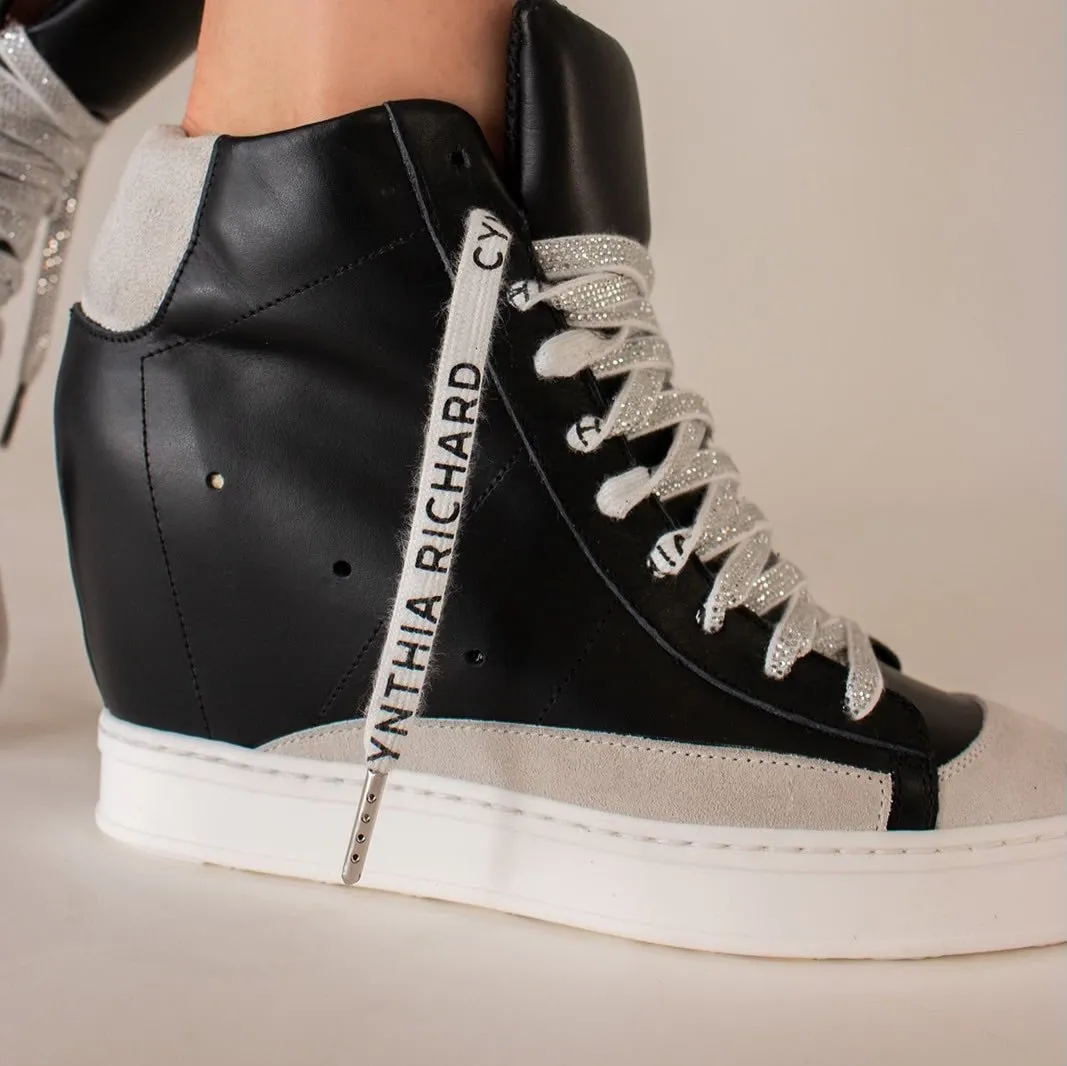 Fearless Nero With White Logo Crystal Laces