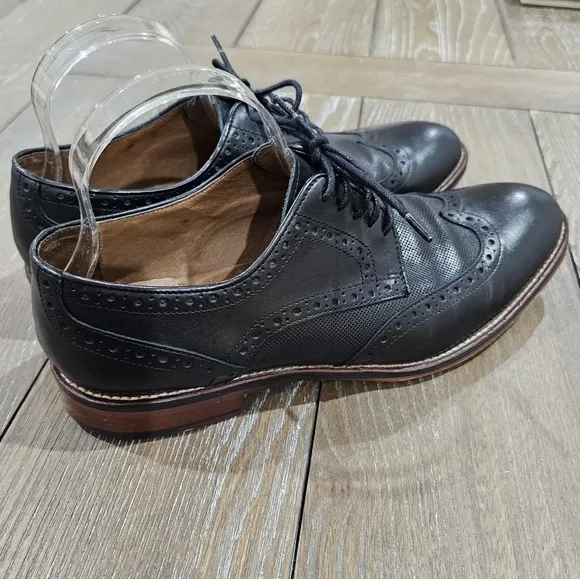 Johnston &amp; Murphy Men's Conard Embossed Wing Tip 20-3895 Black, Mens Size 9M