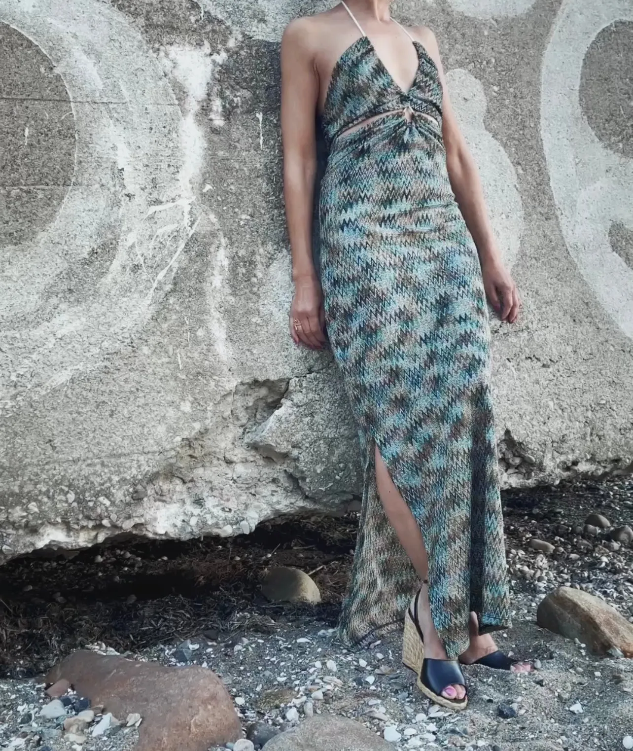 LONG TIGHT DRESS WITH HALTERNECK - GREEN / MULTI