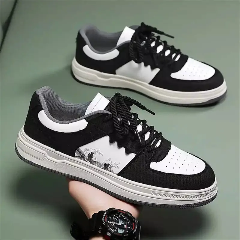 Men's dress sneaker