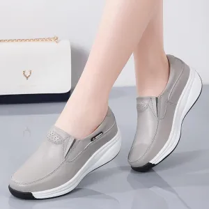 Moccasins in imitation leather