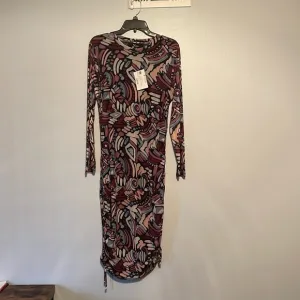 New with tag Nina Parker midi long sleeve dress shirt with light lining 1x