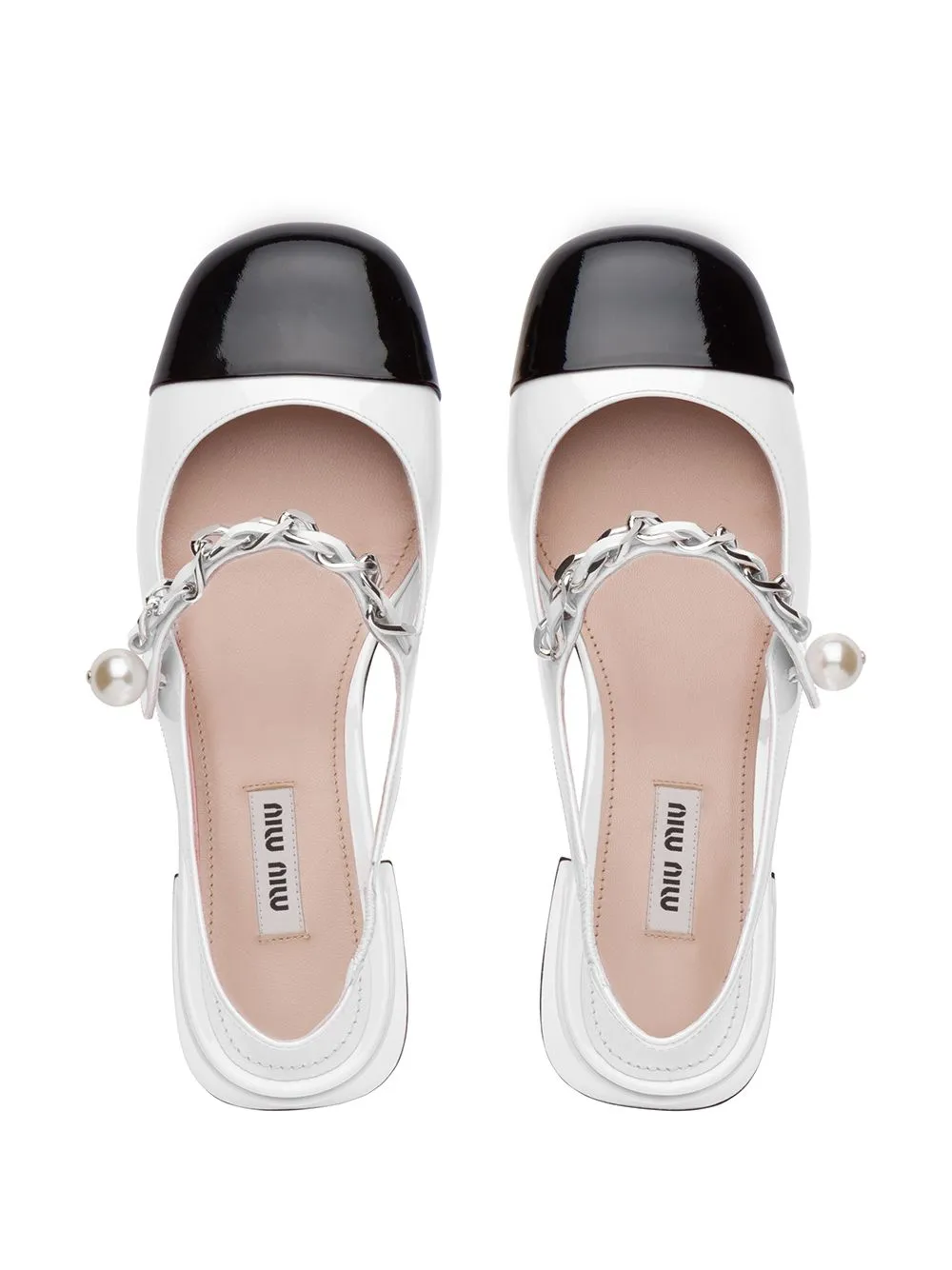 Romantic pumps