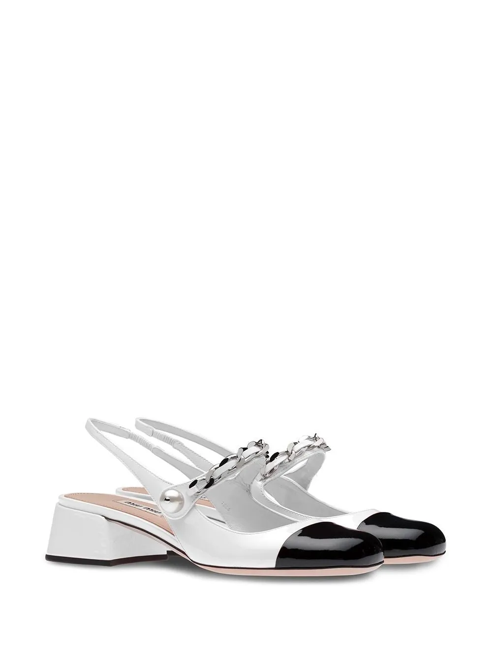 Romantic pumps