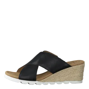 Ruka Black