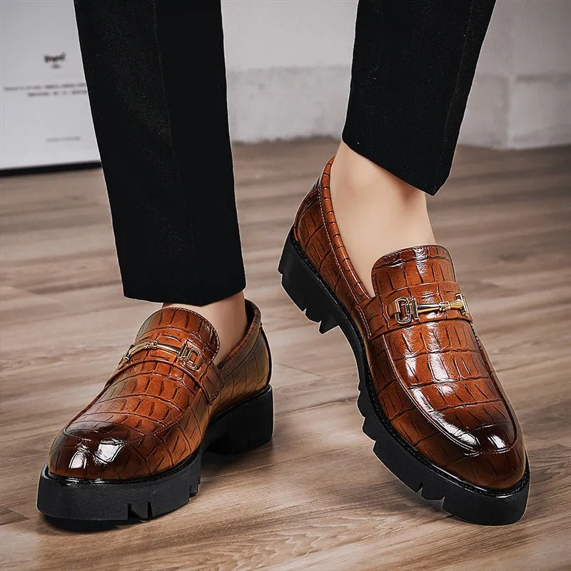 Spring and Autumn New Style Crocodile Pattern Embossed Business Formal Shoes Youth Pointed Toe Glossy Wedding Shoes Patent Leather Slip-on Men's Shoes