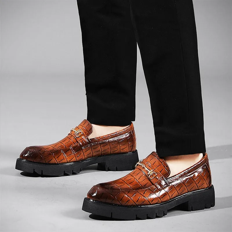 Spring and Autumn New Style Crocodile Pattern Embossed Business Formal Shoes Youth Pointed Toe Glossy Wedding Shoes Patent Leather Slip-on Men's Shoes
