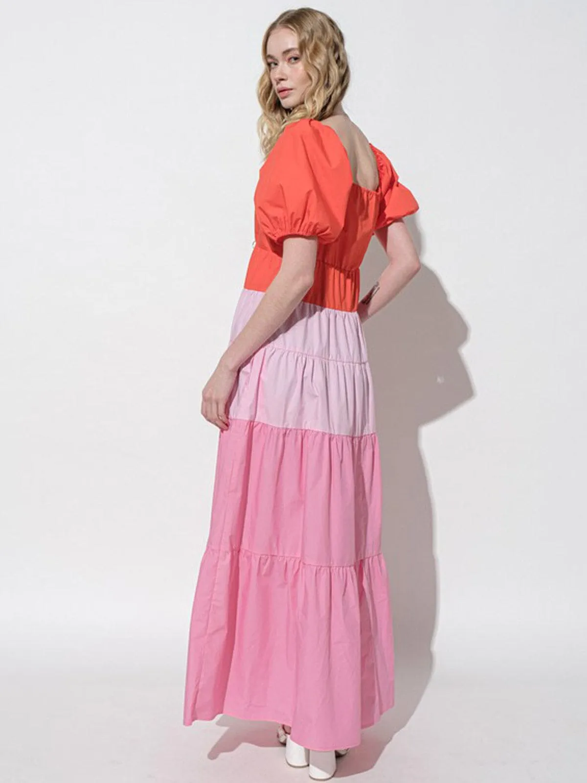WOMEN'S SHORT SLEEVE V-NECK TIERED COLORBLOCK MAXI DRESS
